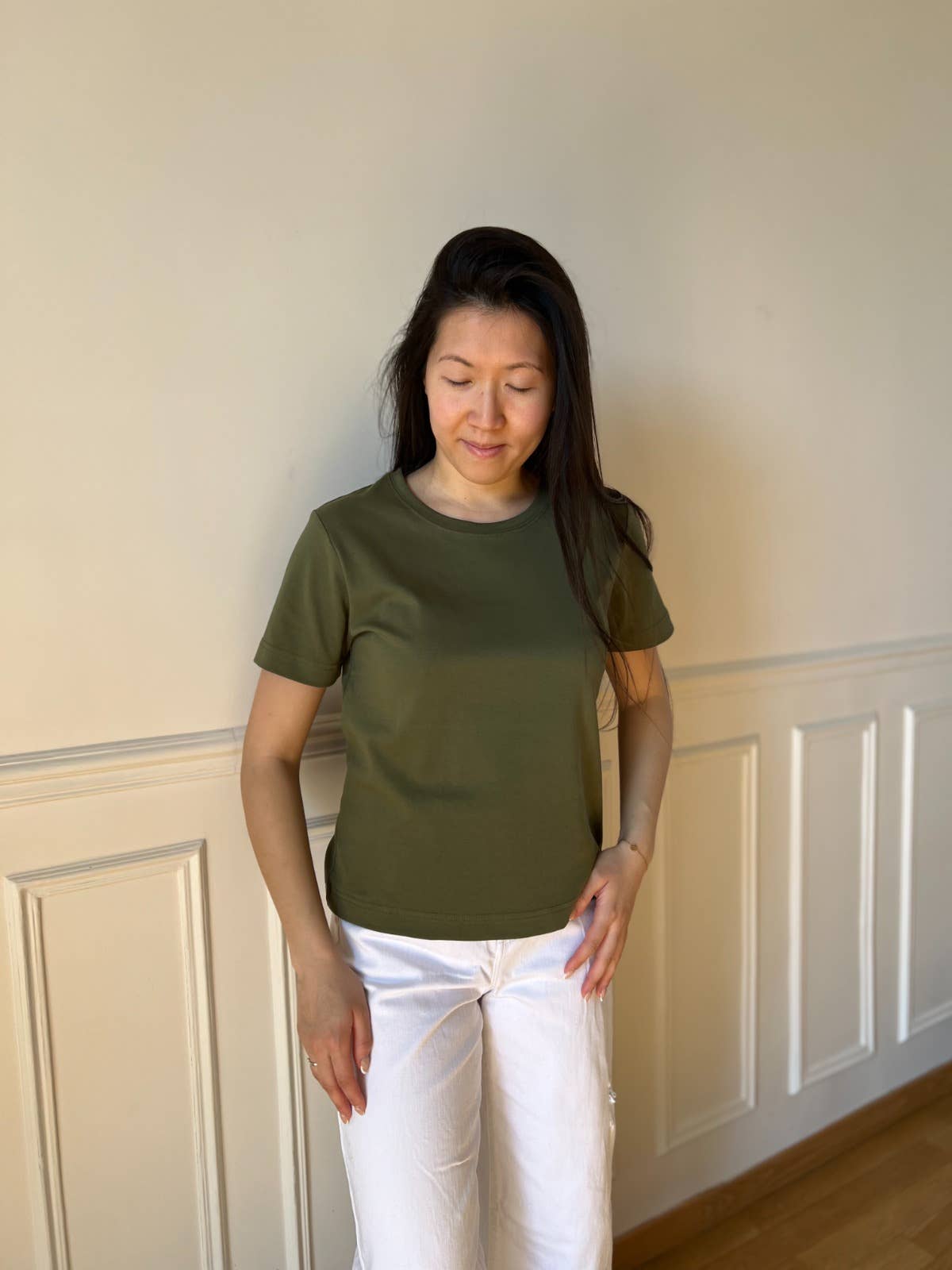 jw.atelier - Wholesale T-Shirt - Women's - 100% premium cotton short-sleeve T-shirt6