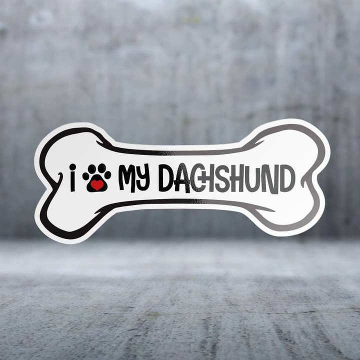 J'aime mon teckel - Autocollant pour la vente par Two Feet Treats