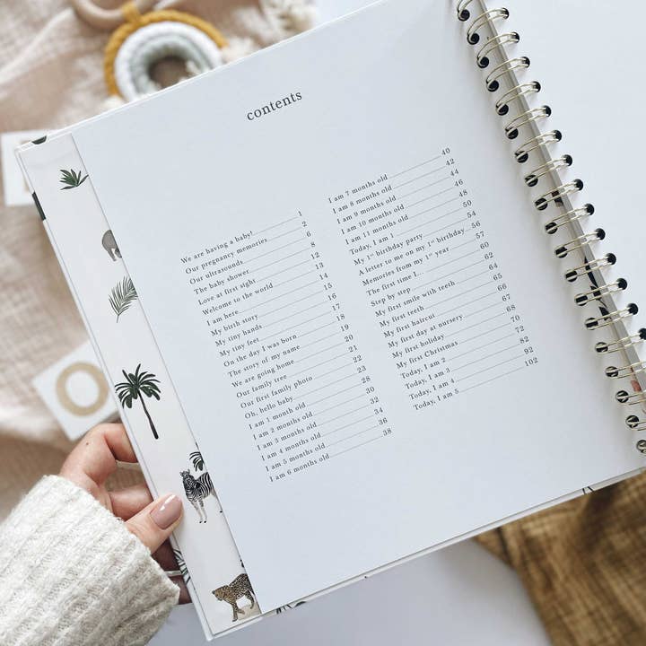 Blush And Gold - Wholesale Herinneringenboek - Kinderen en baby - My Baby Book (Jungle) luxe cadeau voor nieuwe ouders + doos