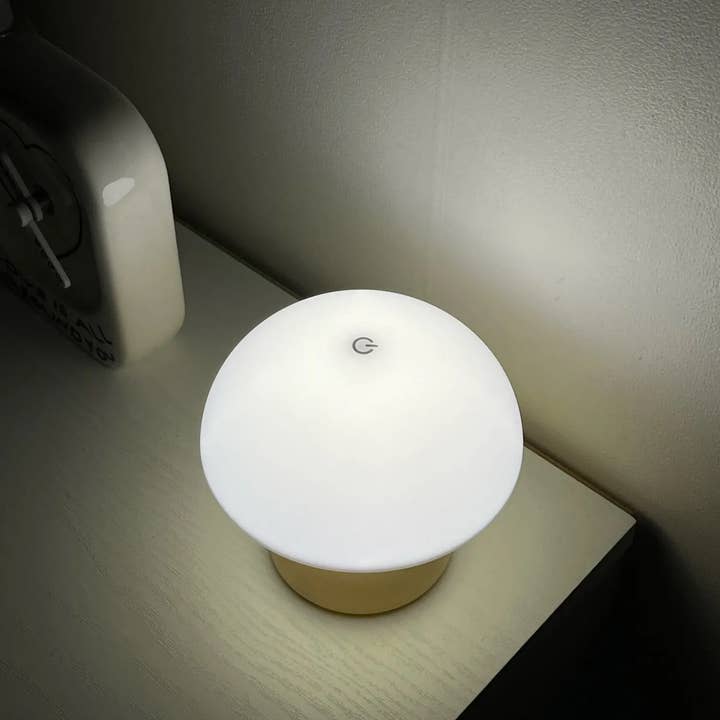Mushroom Led Table Lamp Night Light for wholesale by huemabe (All Import Duties Covered)