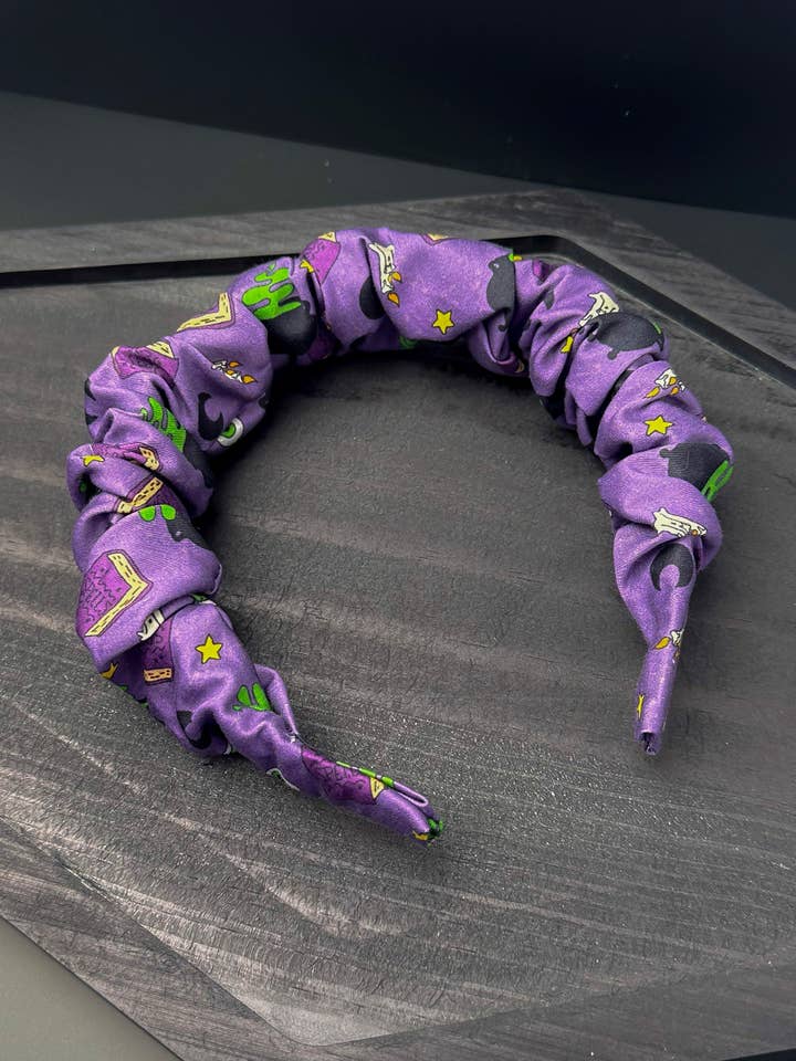 Hex-t Me Later EXKLUSIV Scrunchie Hårband | Handgjorda Håraccessoarer UK för wholesale av ThatsSewLauraUk