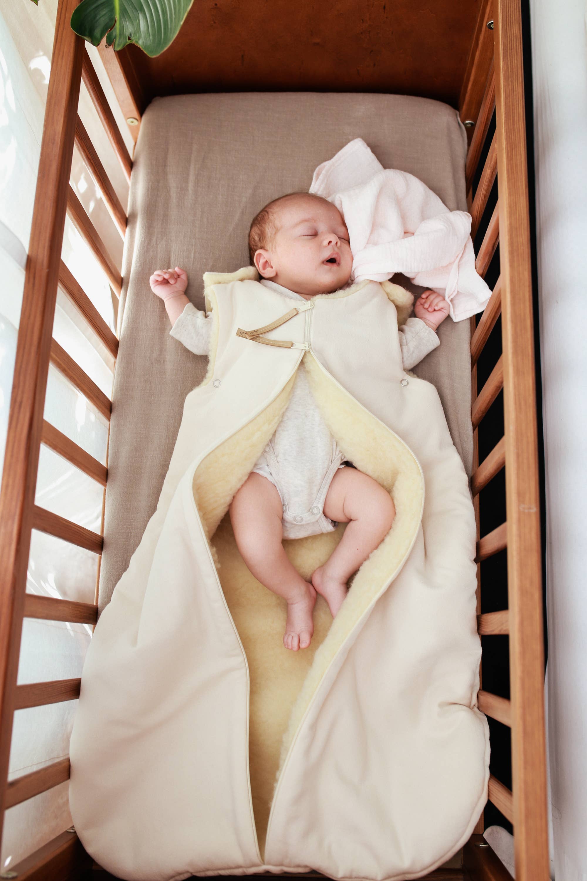 Babyly - Vente Gigoteuse – bébé - Gigoteuse bébé naturelle en laine - Taille S/M - Laine de mouton