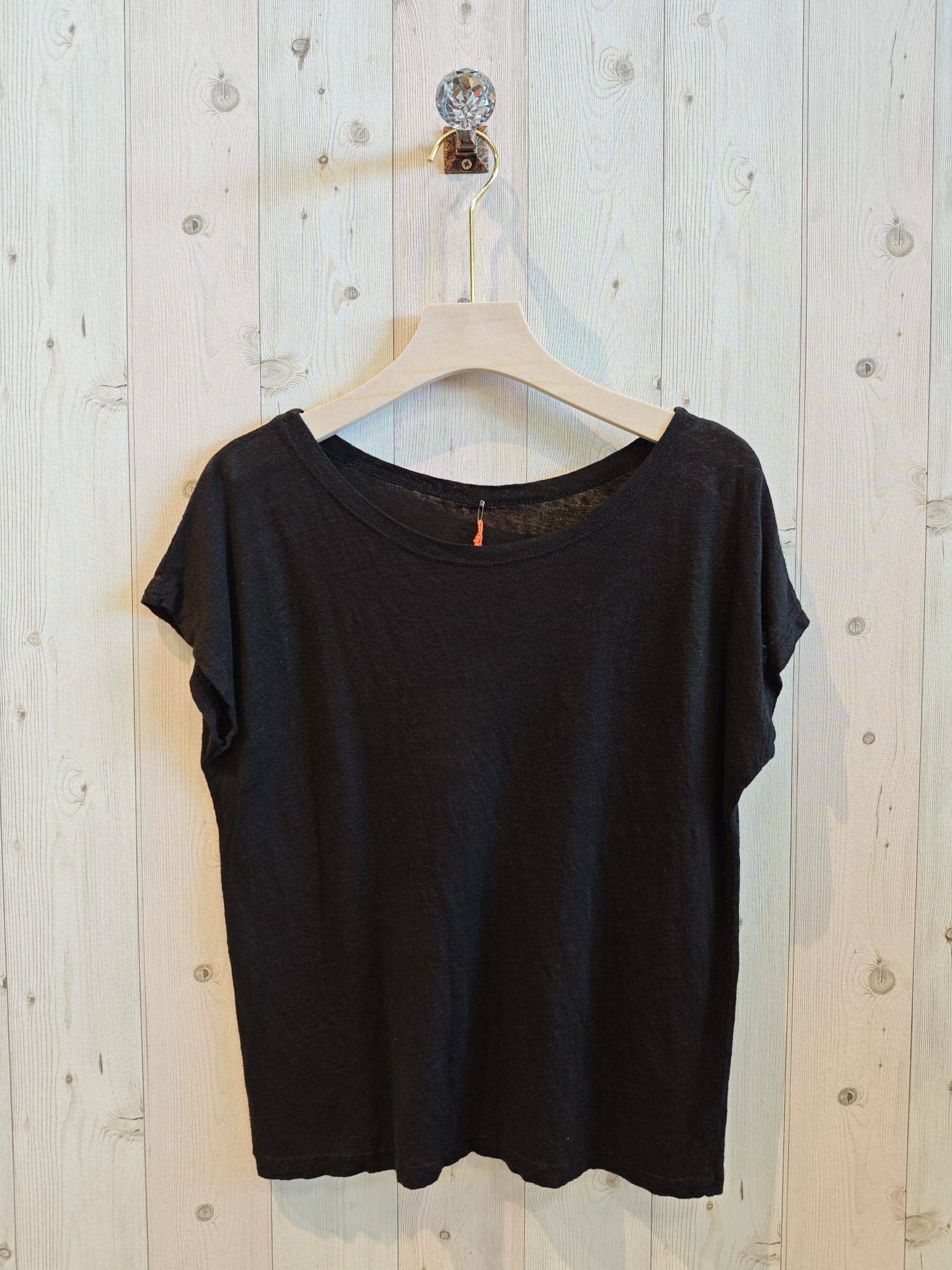 Linen & More - Wholesale T-Shirt - Women's - REF 2296 BASIC U-NECK T-SHIRT 100% LINEN12