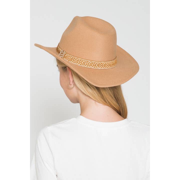 JOSSLYN by wall to wall - Wholesale Fedora - Women's - A VINTAGE CLASSIC COW BOY HAT WITH AZTEC TRIM | 40HW3136