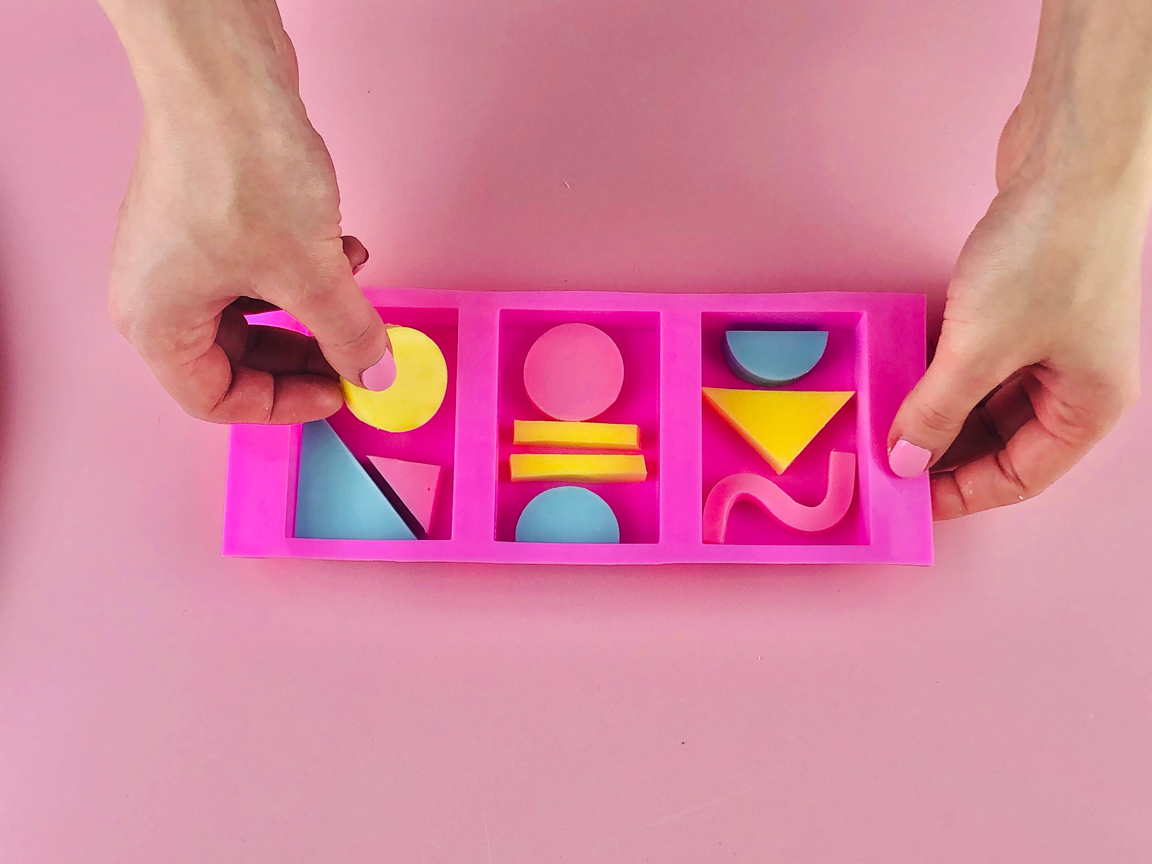 The Edinburgh Craft Club - Wholesale DIY Craft Kit - Geometric Melt & Pour Soap Making Kit4