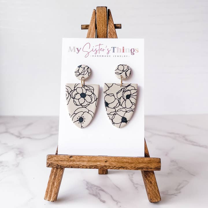 Orecchini pendenti con stampa floreale, orecchini in argilla polimerica per la vendita all'ingrosso da parte di My Sister’s Things