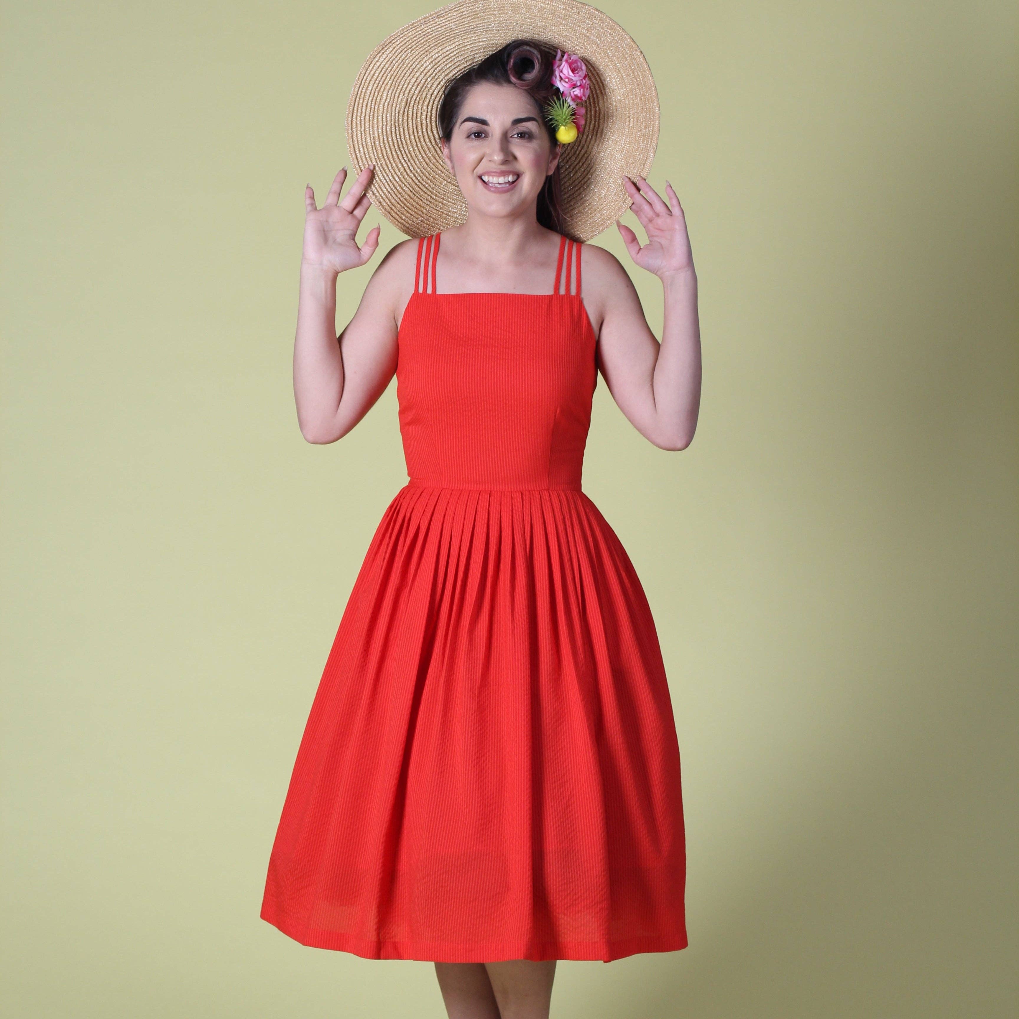 Red Tammy Circle-Kleid für Petite Größen für den Großhandel auf Faire5