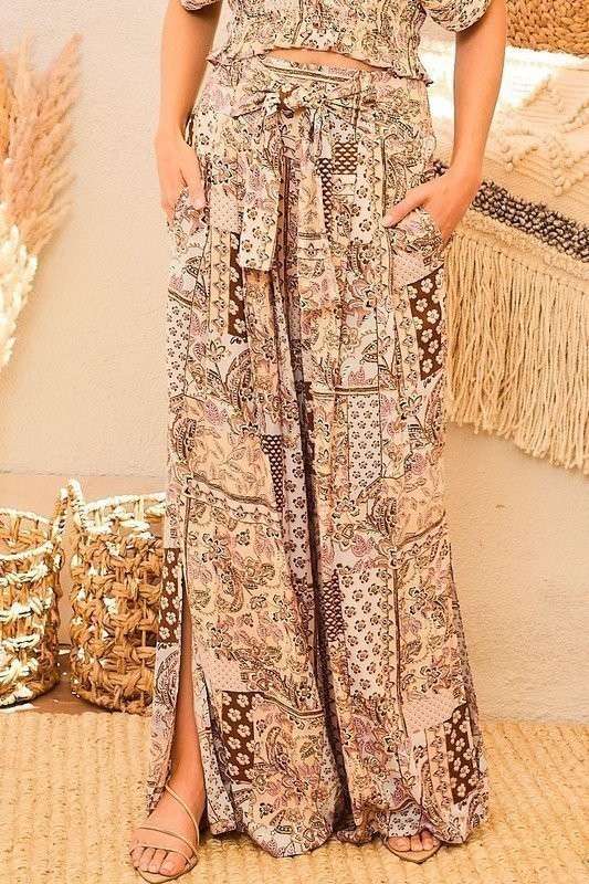 FARD À JOUES Pantalon large à imprimé patch noué sur le devant en vente sur Faire8