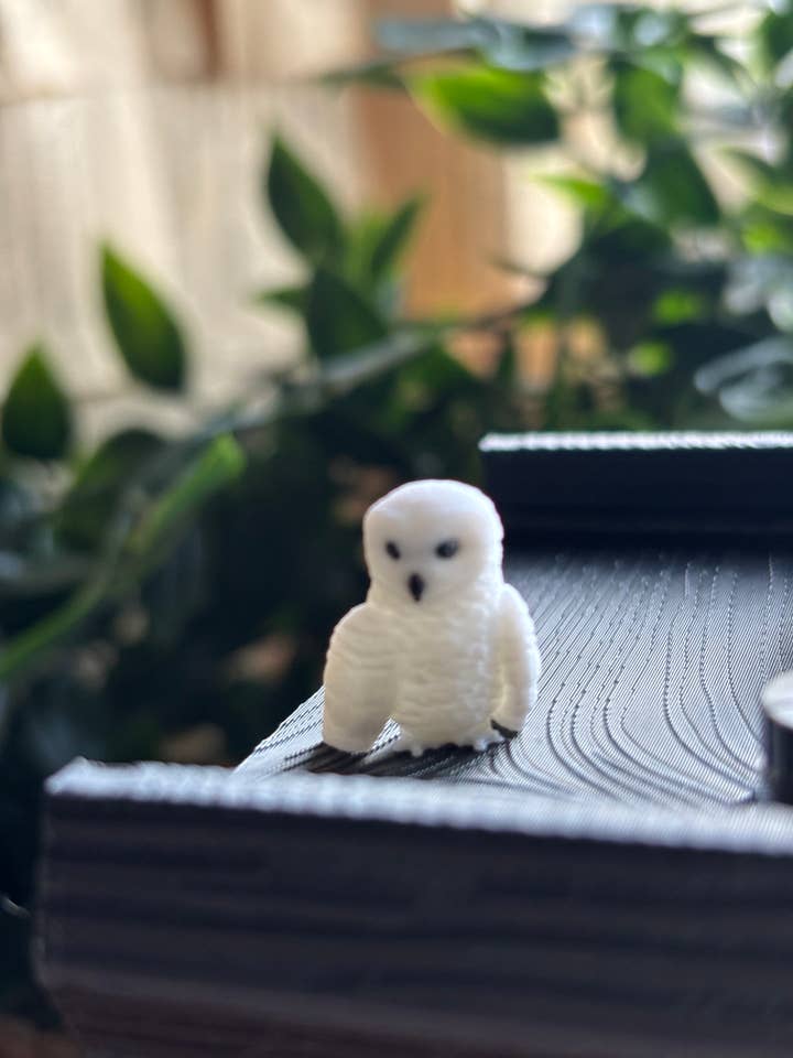Owl Miniature for wholesale by Nordic Book Adventure