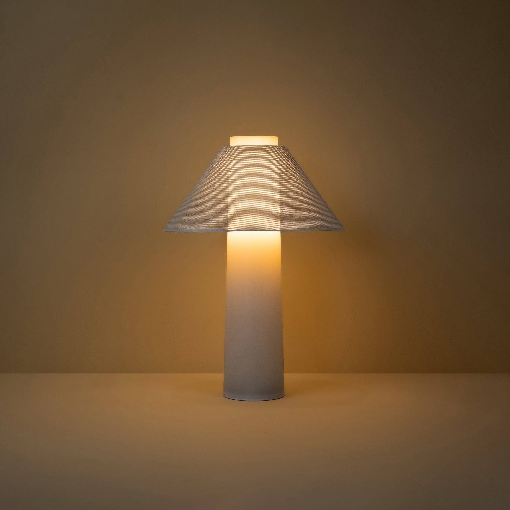 Loftie - Wholesale Accent/Desk Lamp - Loftie Lamp1