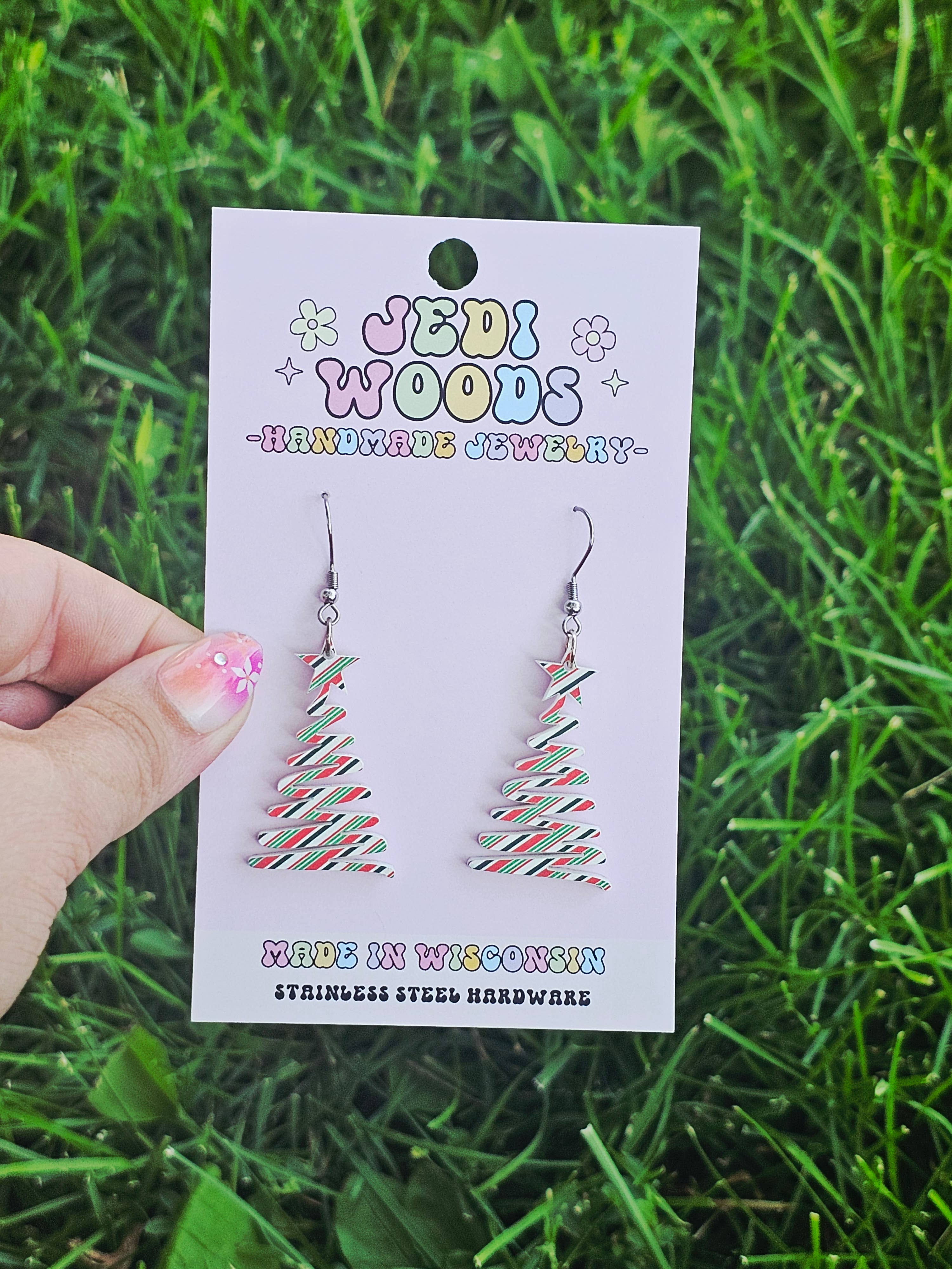 Jedi Woods LLC – Brincos de argola por atacado – Brincos de Árvore de Natal Ondulada Multicolorida4