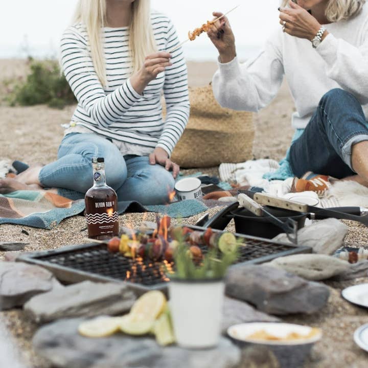 Devon Rum Co – wholesale Rum – Premium Spiced Rum -70cl5