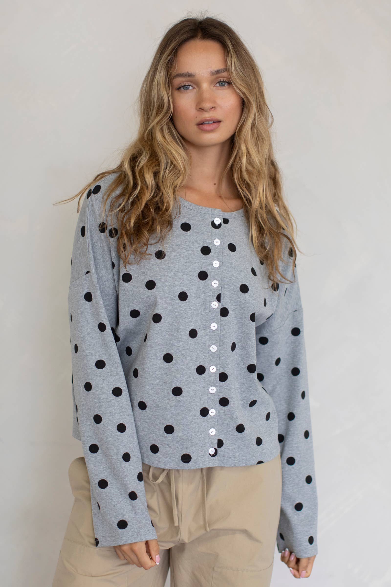 Cinza Heather Cardigã de Bolinhas Cody para venda a revendedores na Faire0