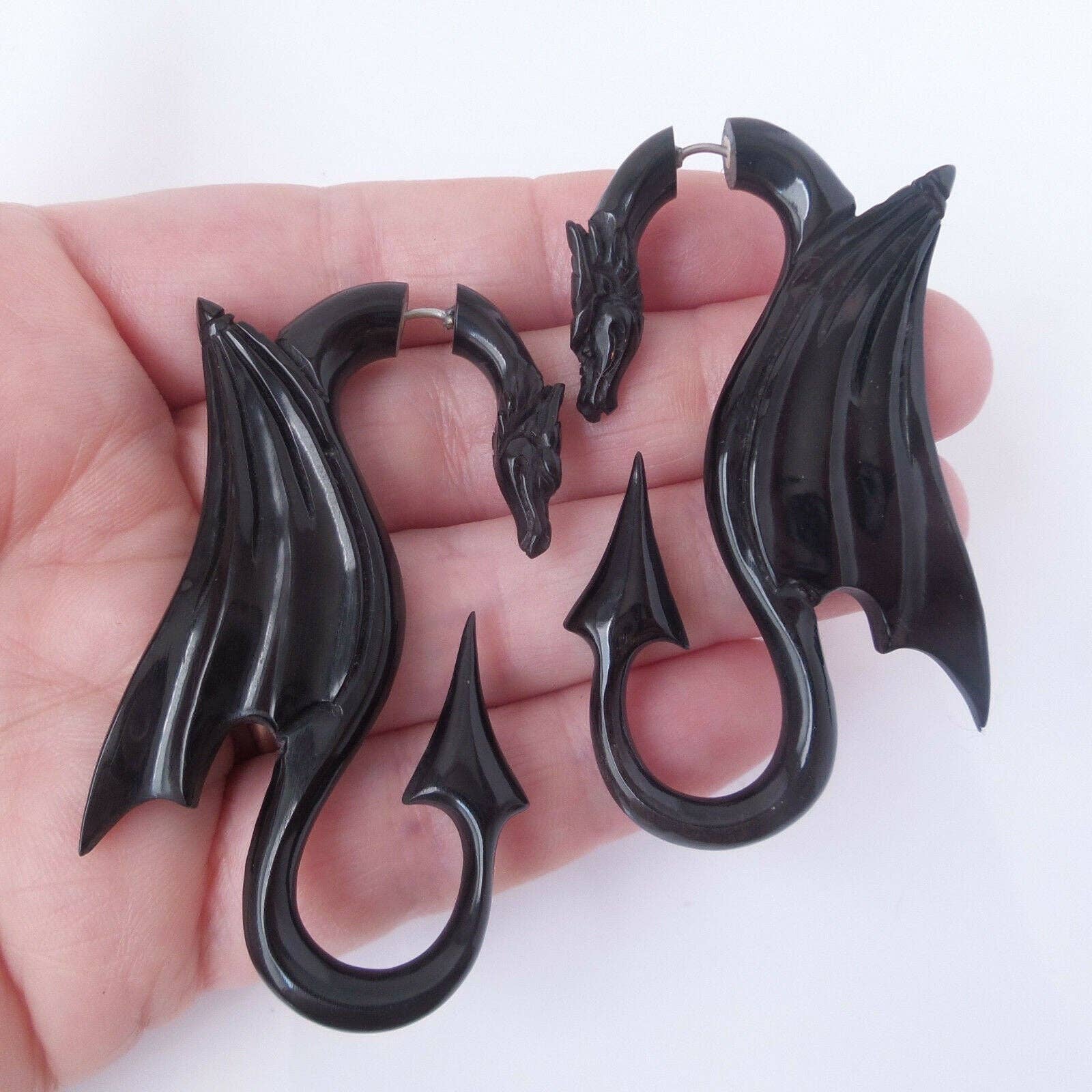 Dalfiya - Wholesale Dangle Earrings - Carved Dragon Split Gauge Earrings Faux Plug Black Gothic5