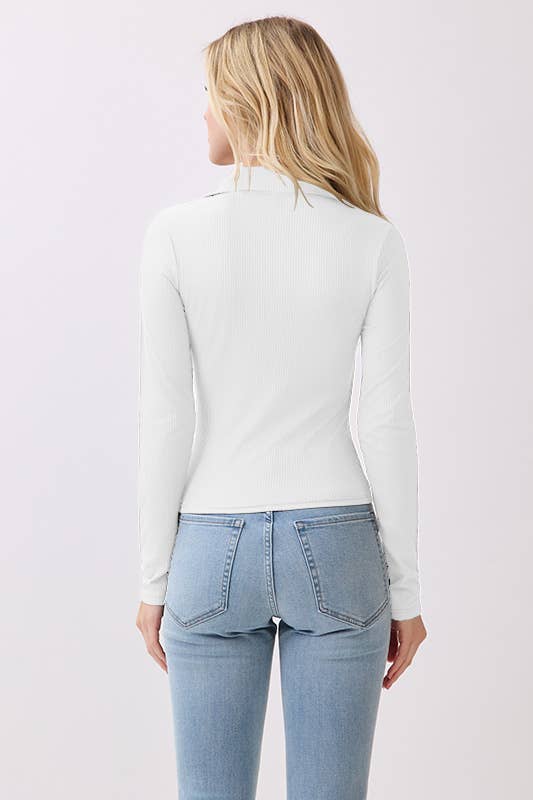 Heart & Hips - Vendita all'ingrosso Top in maglia - Donna - RT56235L - POLO A MANICHE LUNGHE CON BOTTONI E PASSANTE DAVANTI13