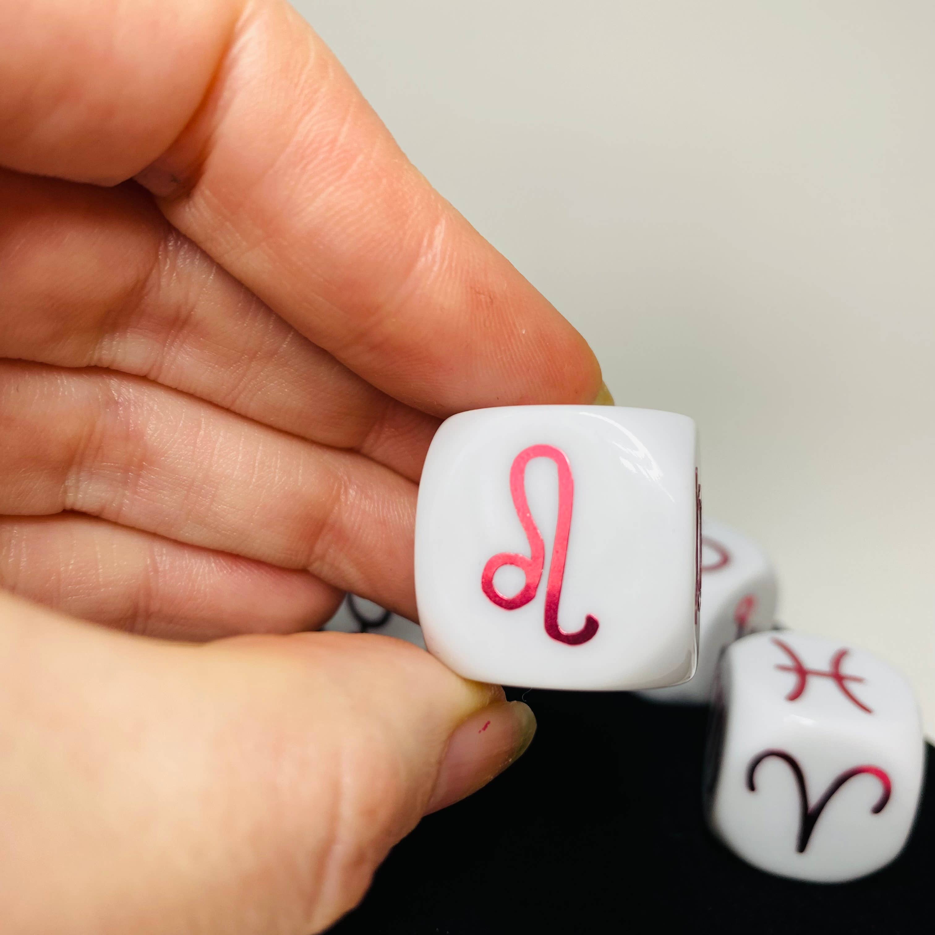 Sacred Moon&Stars – wholesale Dice – Divination Dice Astrology4