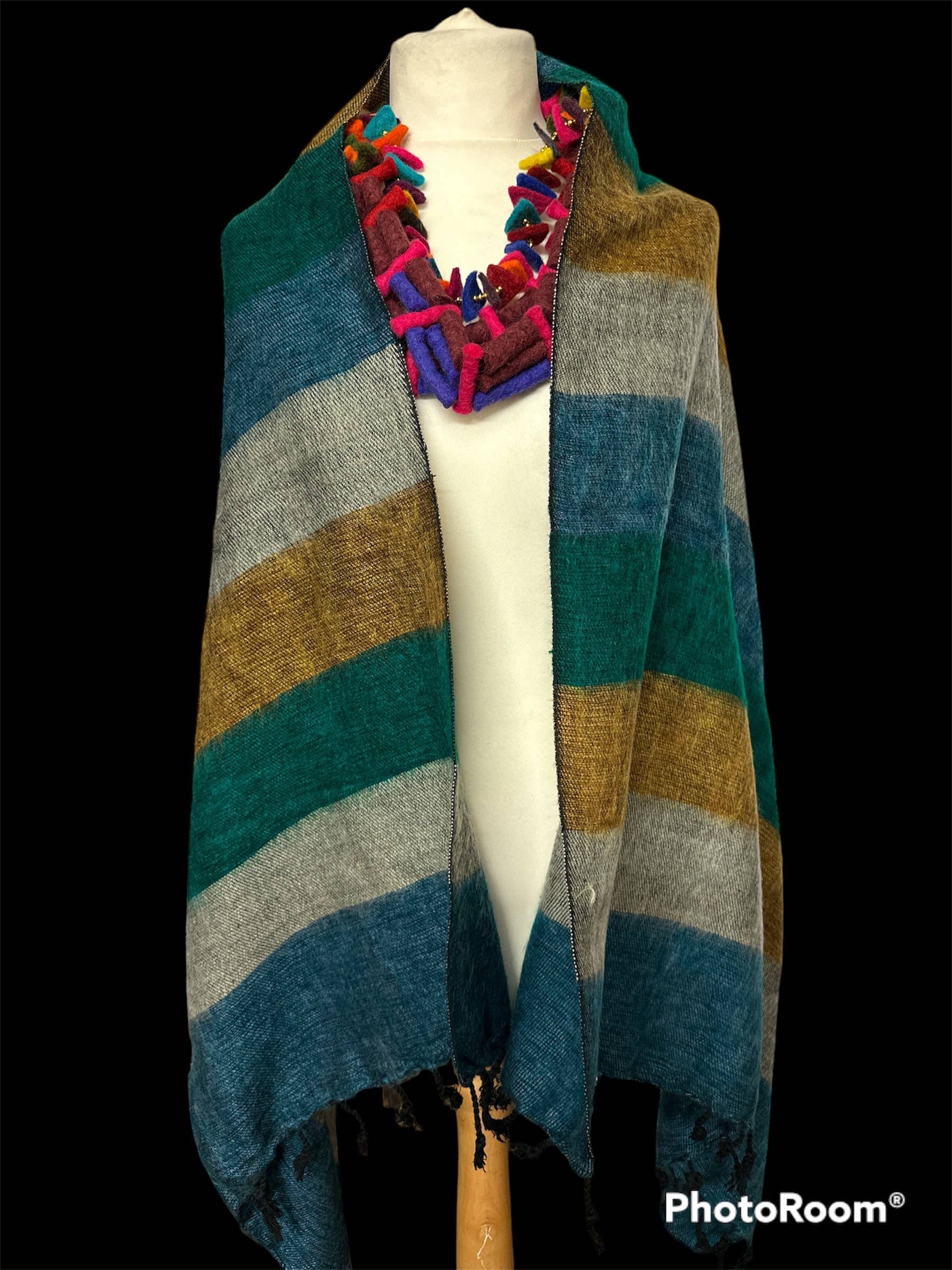 Funky Yak Ltd – Großhandel Überwurfdecke – Handgewebte Yak-Wollschal-Decke aus Nepal, 2-teiliges Farbset1