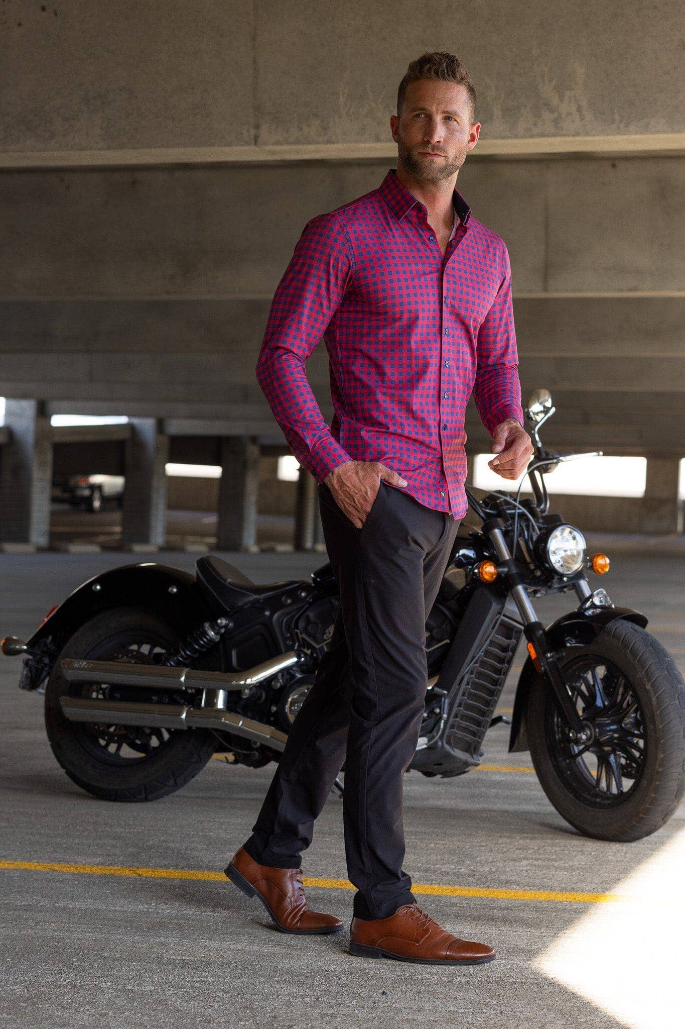 Tough Apparel - Venta al por mayor Camisa con botones - Hombre - Camisa Deportiva Hustle - Manga Larga - Cuadros Rojo y Azul Marino9