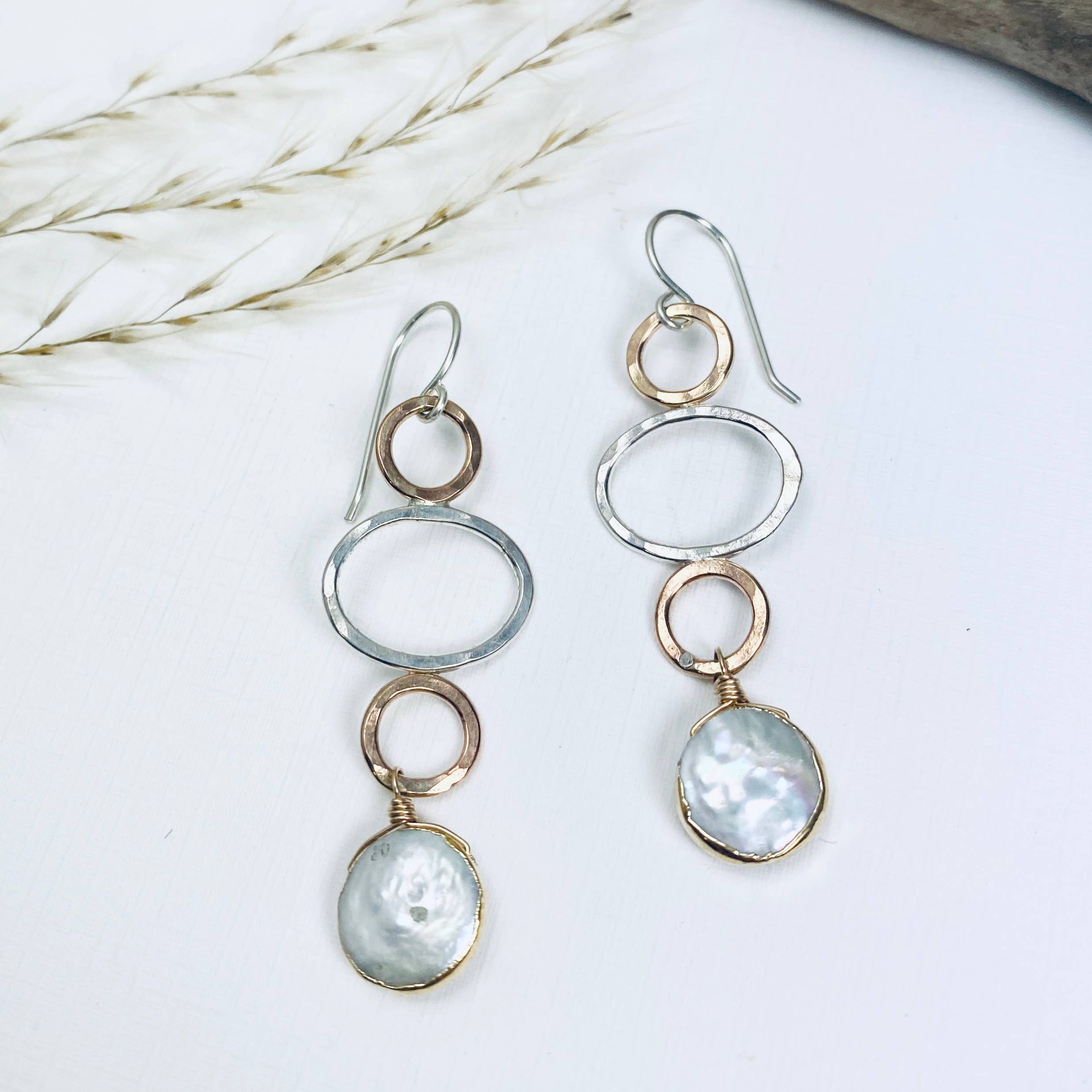 Laura J Designs - Vendita all'ingrosso Orecchini pendenti - Orecchini pendenti con perle1