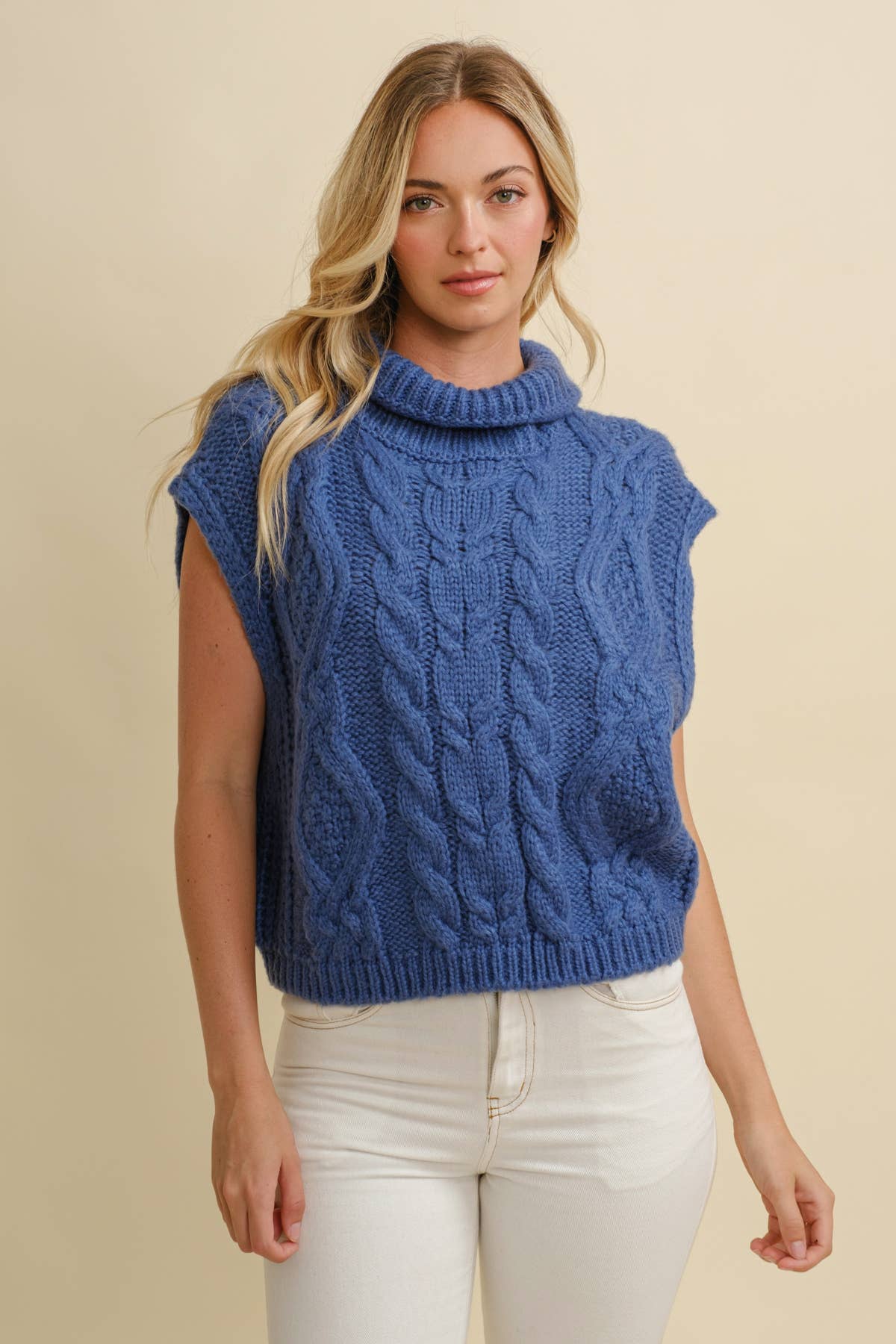 Cloud Ten – Engroshandel Pullover - Dame – CSW1001K - KABELSTRIKKET RULLEKRAVE SWEATER0