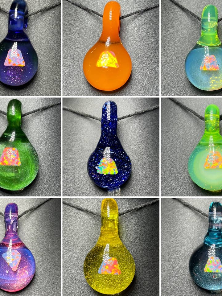 Pendentif Réflexion Opale pour la vente par Vino Glassworks