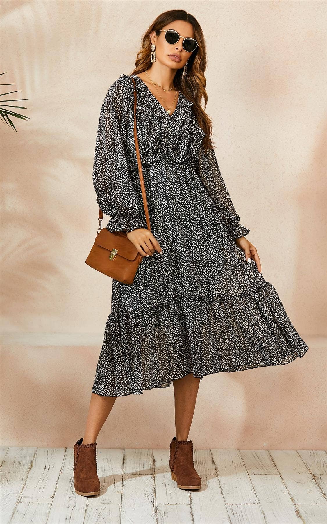 FS Collection - Venta al por mayor Vestido - Mujer - Minivestido de gasa con volantes y estampado de leopardo blanco y negro3