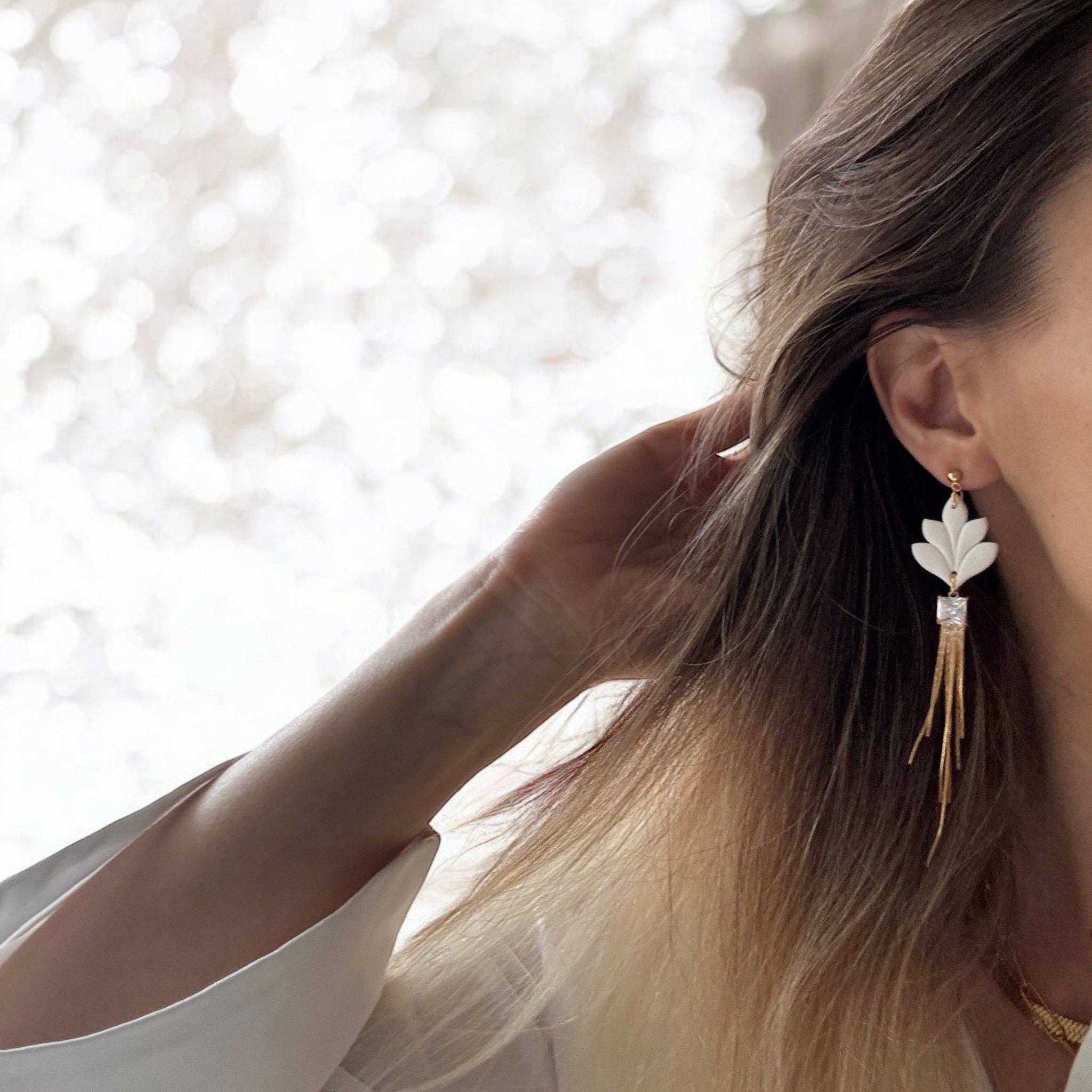 DUESTELLE ITALIA - Venta al por mayor Pendientes colgantes - Golden Cascade - Pendientes Artesanales Blanco y Oro9