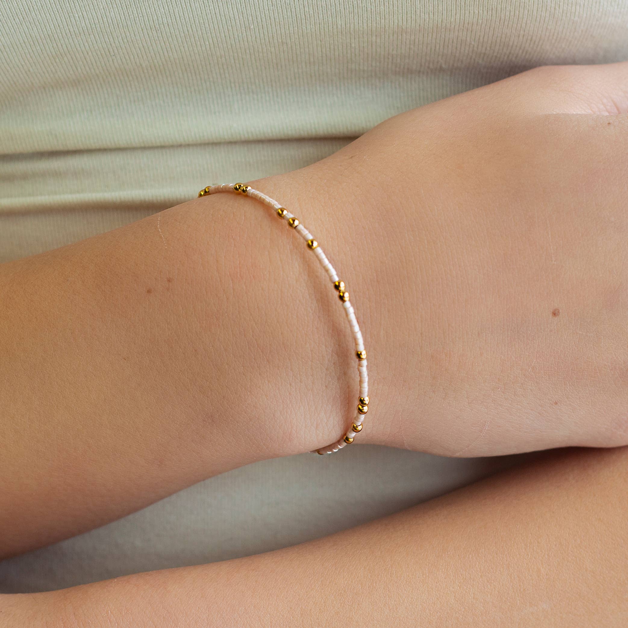 Lenny & Eva - Wholesale Bangle Bracelet - Confetti Beaded Bangle-Champagne, Delicate Stacking Bracelet2