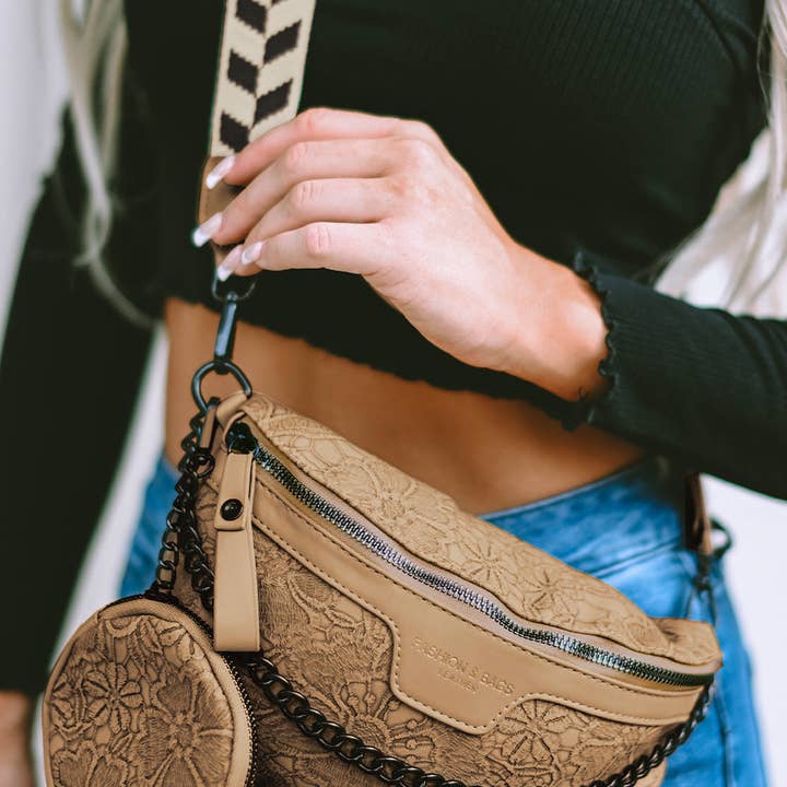 Lovesoft - Wholesale Crossbody Bag - Women's - Colorblock Strap Chain Shoulder Bag With Coin Purse