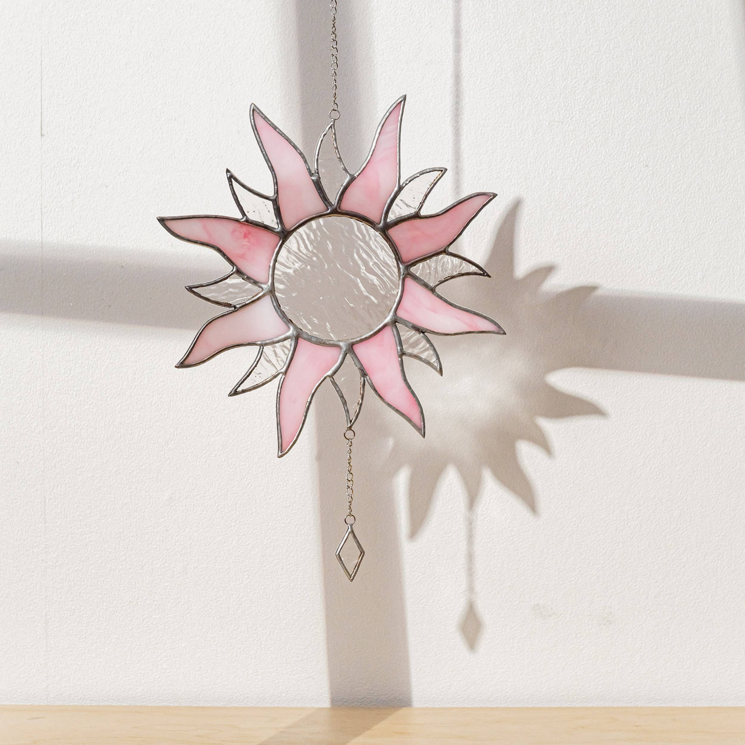 MondoBellissimo – wholesale Suncatcher – Stained Glass Sun F186