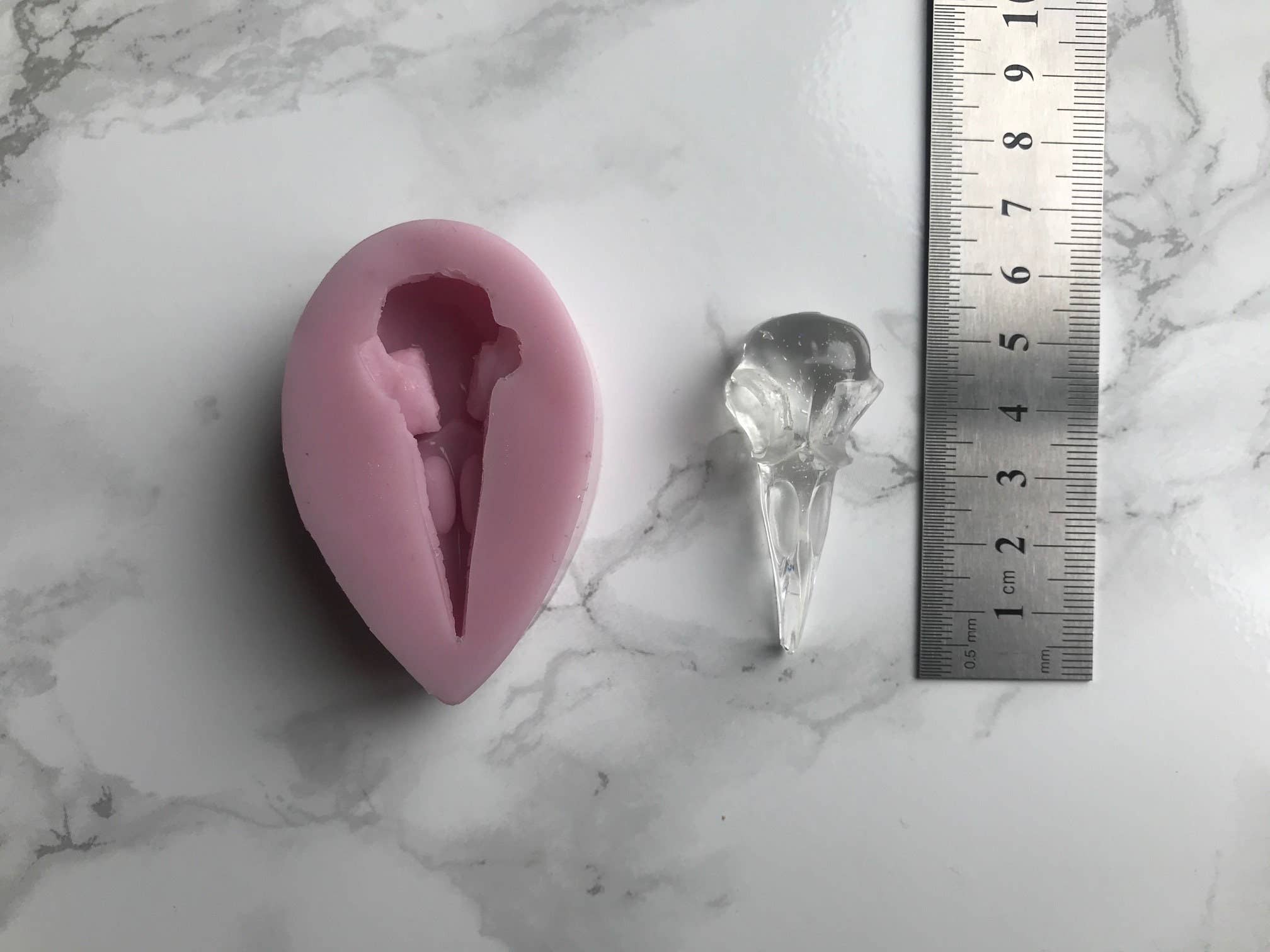 EllaRaeMouldsVinyls - Wholesale Knutselbenodigdheden - Raven's Skull siliconen mal1