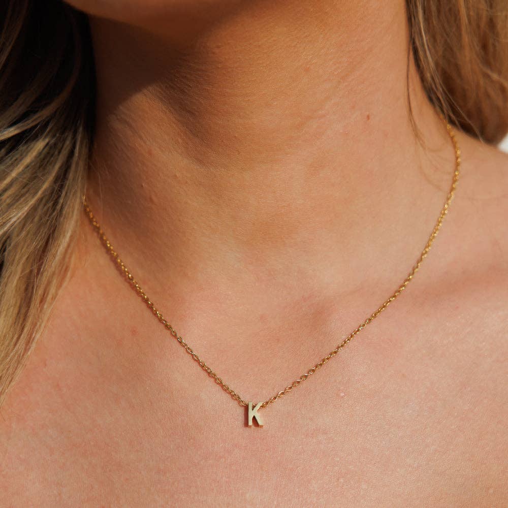 Silk oil of Morocco – Großhandel Kette mit Anhänger/Charm – Initiale Halskette | Amici by Ella11