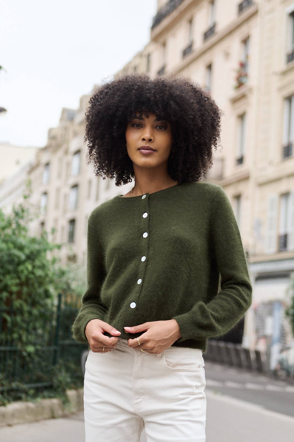 Nathael Paris – wholesale Kofta - Dam – Angorakofta med pärlemorknappar1