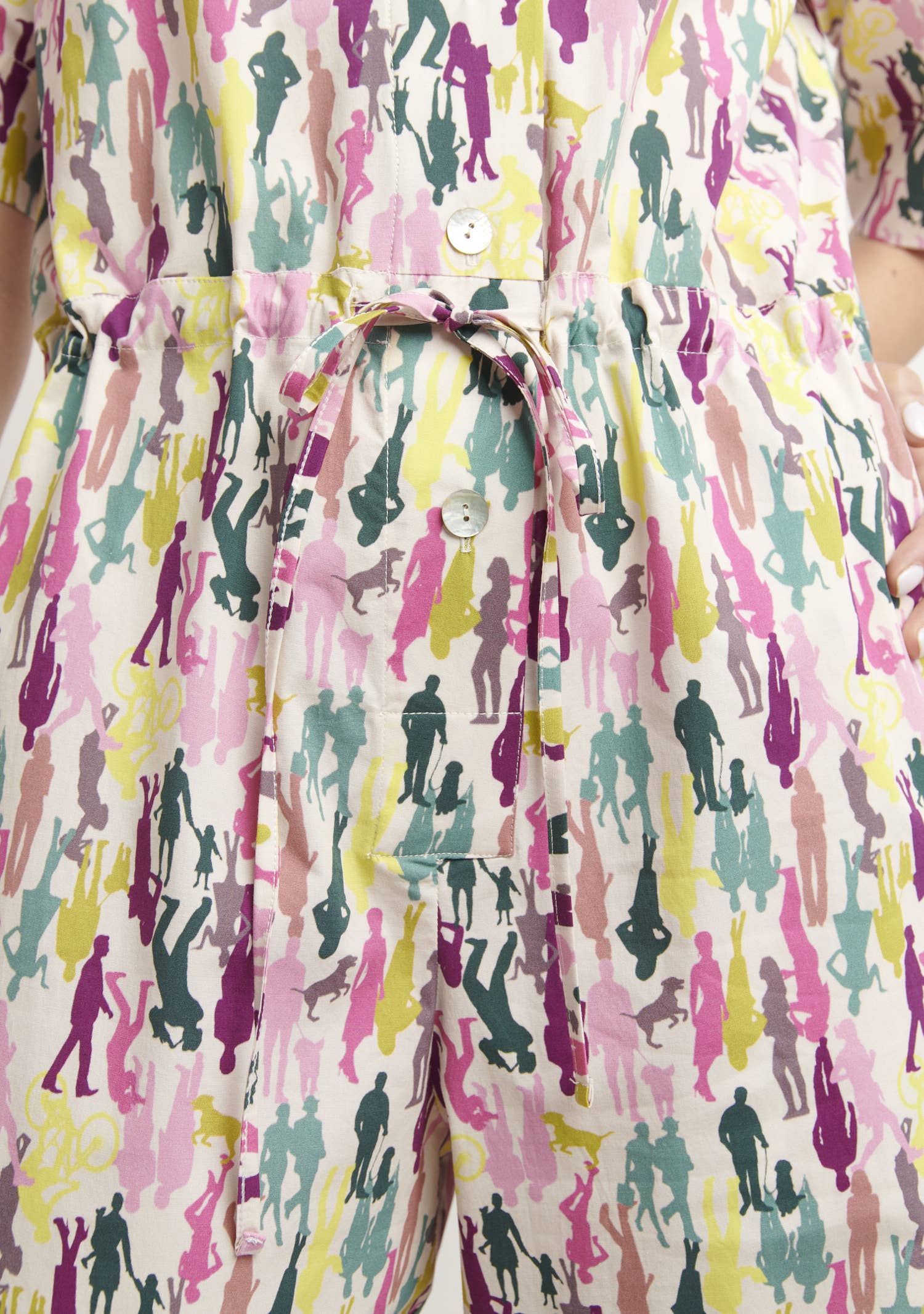 MADE IN SENS - Wholesale Onesie - Women's - Belted mechanic jumpsuit with figurative motif Etre Ensemble2