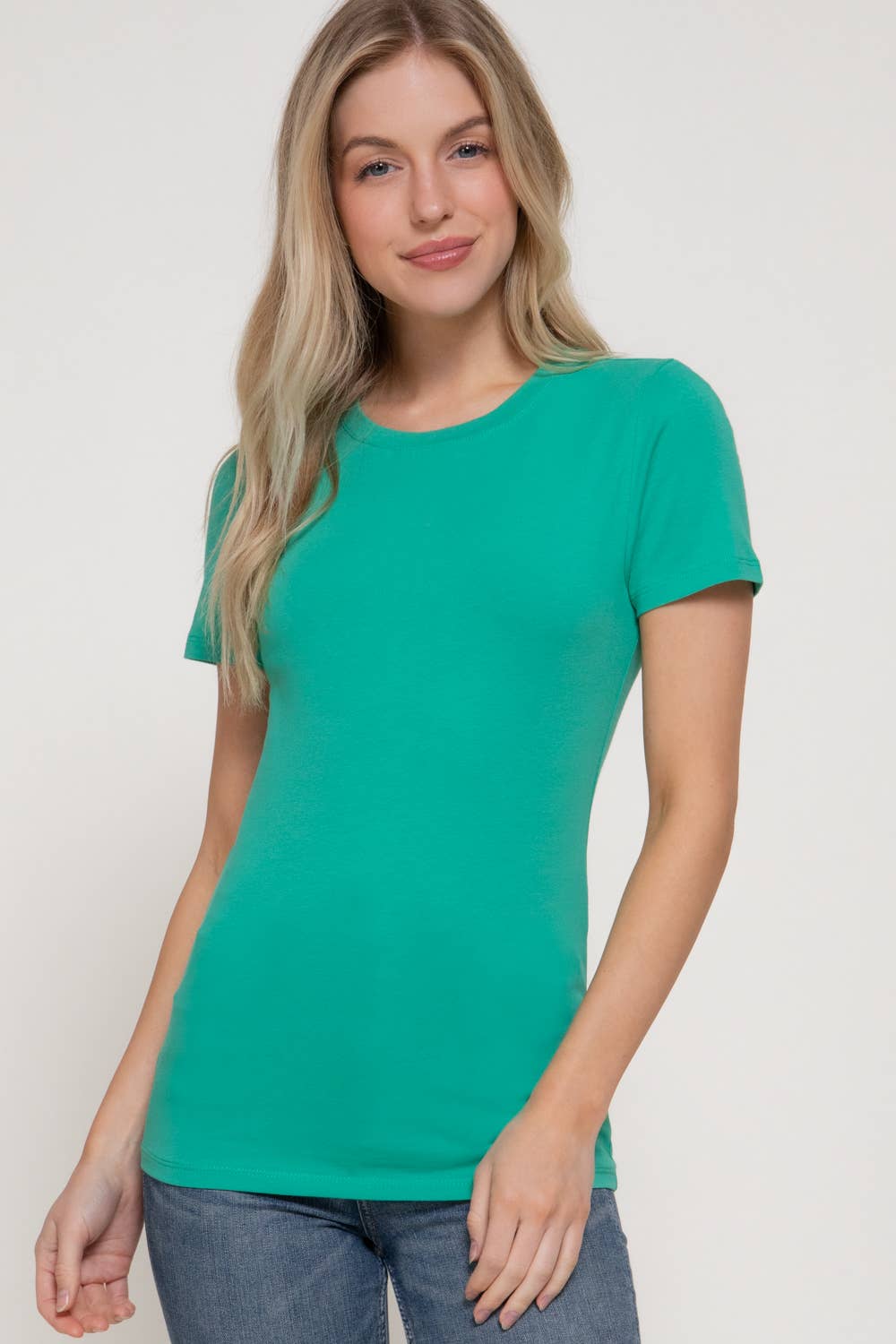 Active Basic | Active USA - Vente T-shirt – femme - Top en jersey de coton et élasthanne à manches courtes et col rond11