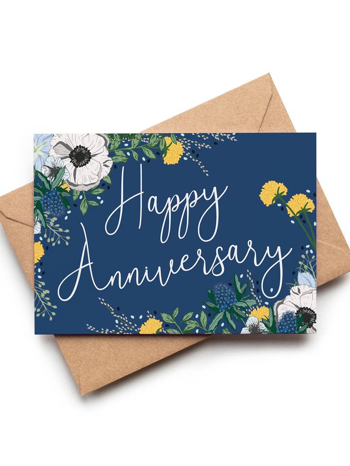 Joyeux anniversaire Carte d'amour florale bleue, jaune et blanche pour la vente par Wildwood Paper