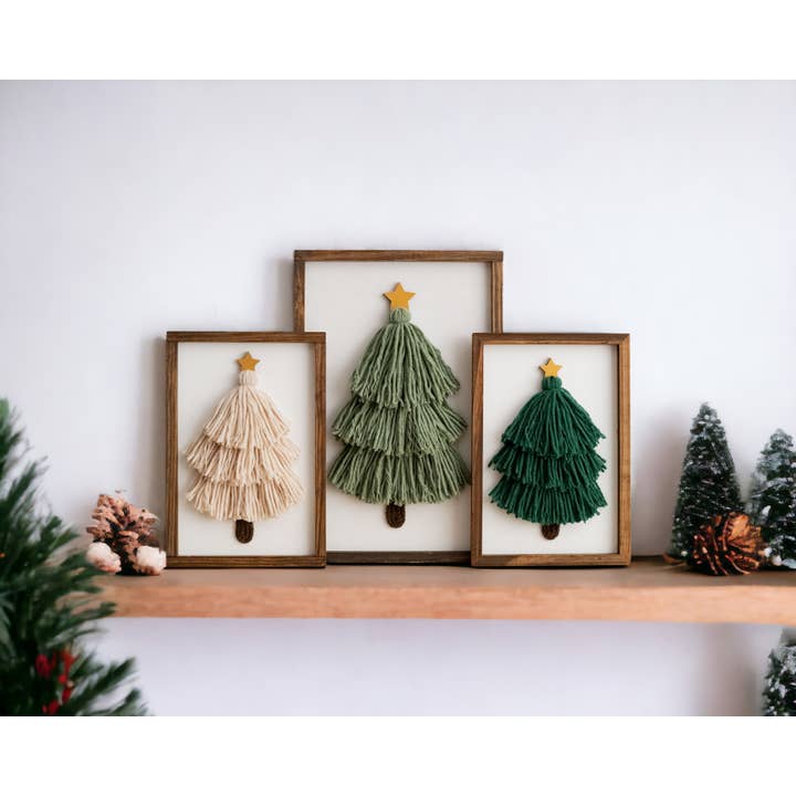 BeanDaikon - Wholesale Christmas Decoration - Framed Tassel Macrame Christmas Tree V237