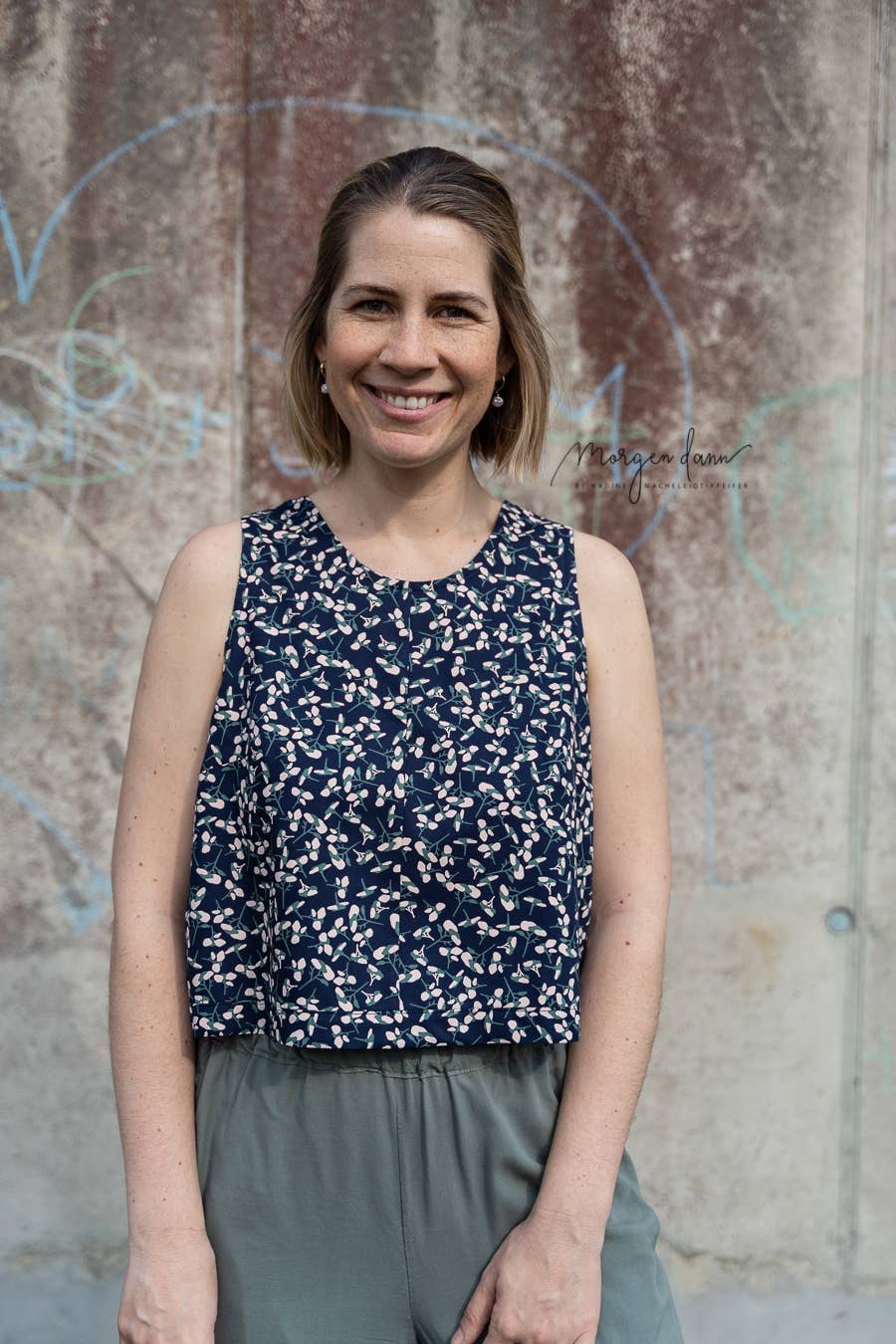 Eglantine et Zoé - Wholesale Stofrol - Atlantisch blauwe viscosestof van keperstof1