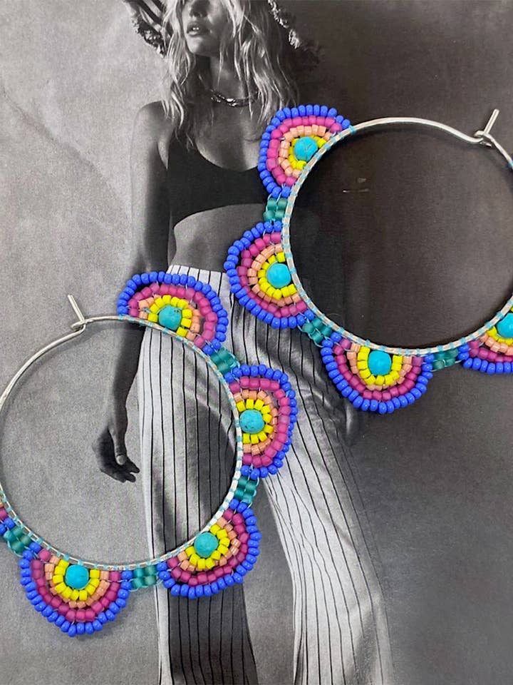 Créoles en forme de fleur pour enfant pour la vente par Naomi Star Designs