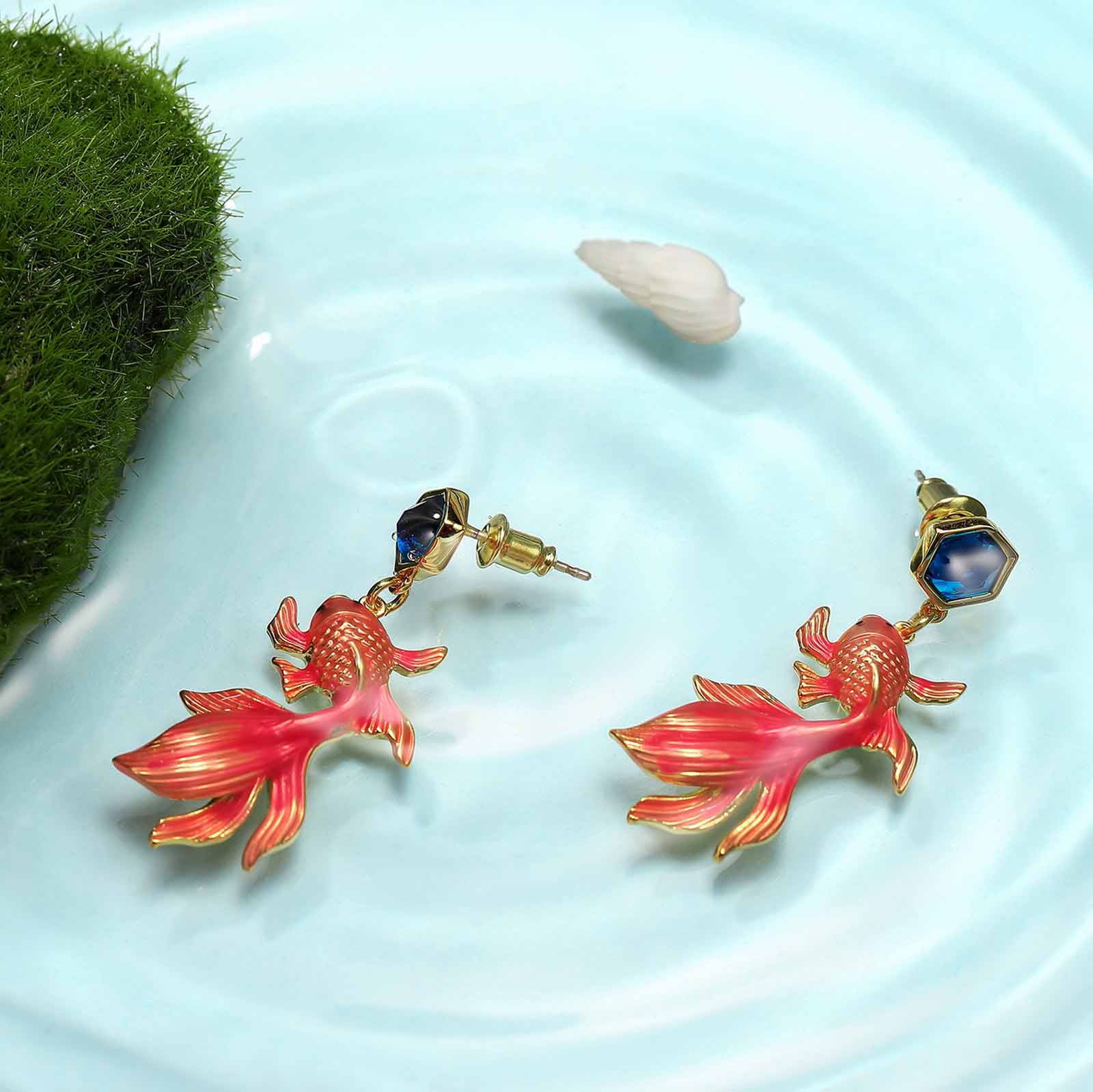 Verdivine – wholesale Dangle earrings – Koi Earrings1
