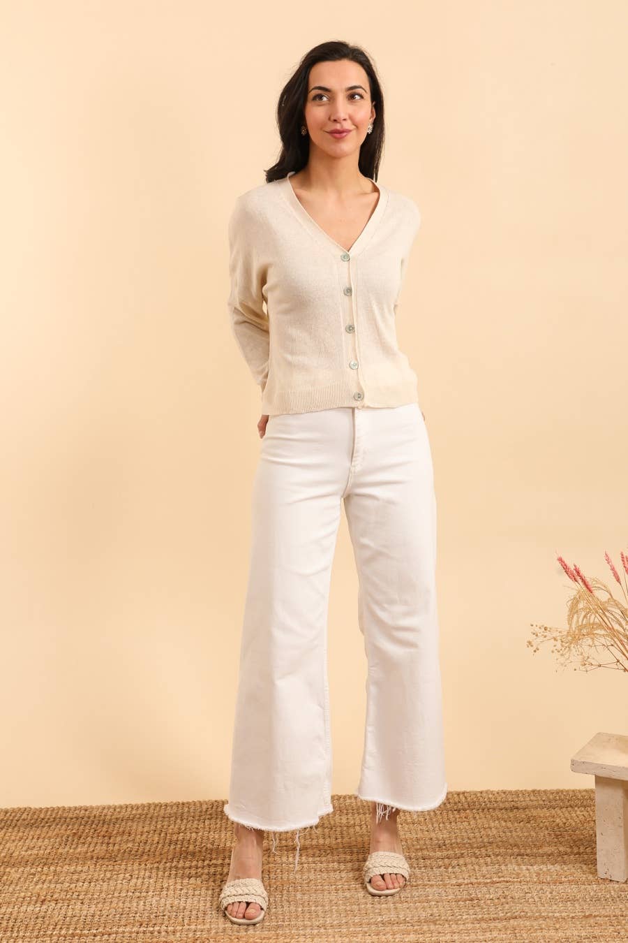 NAÏS PARIS - Wholesale Cardigan - Women's - V-neck buttoned cardigan in 100% cotton8