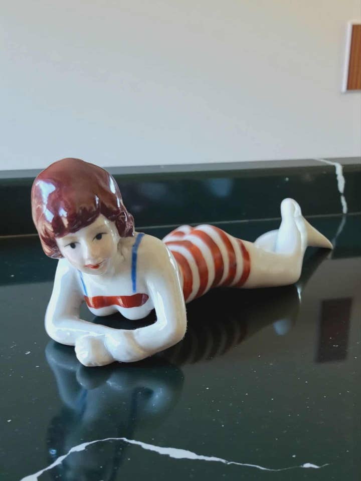 Liggande porslinsbadare Vintage Revival för wholesale av Art Déco Style