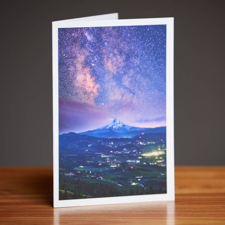 Carte de vœux de luxe 5x7 — Voie lactée et vallée de la rivière Hood pour la vente par Ralph Daub Photography, LLC
