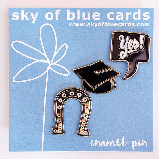 Conjunto de graduação - pino de esmalte por atacado de Sky of Blue Cards