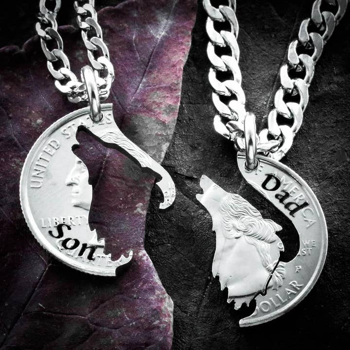 Colares de Lobo Uivante para 2, Joias de Pai e Filho por atacado de NameCoins