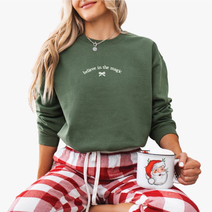 P E T I T R U E - Wholesale Graphic Sweatshirt - Women's - Embroidered Christmas Sweatshirt Holiday Crewneck Bow