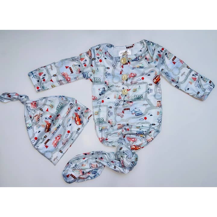 Road map boys knotted gown and hat set for wholesale by Baby in Styles