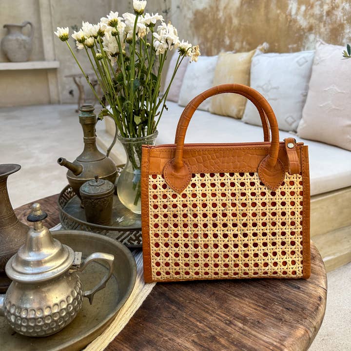 Voyage the Label - Wholesale Tote Bag - Women's - Prague Rattan Bag - Tan