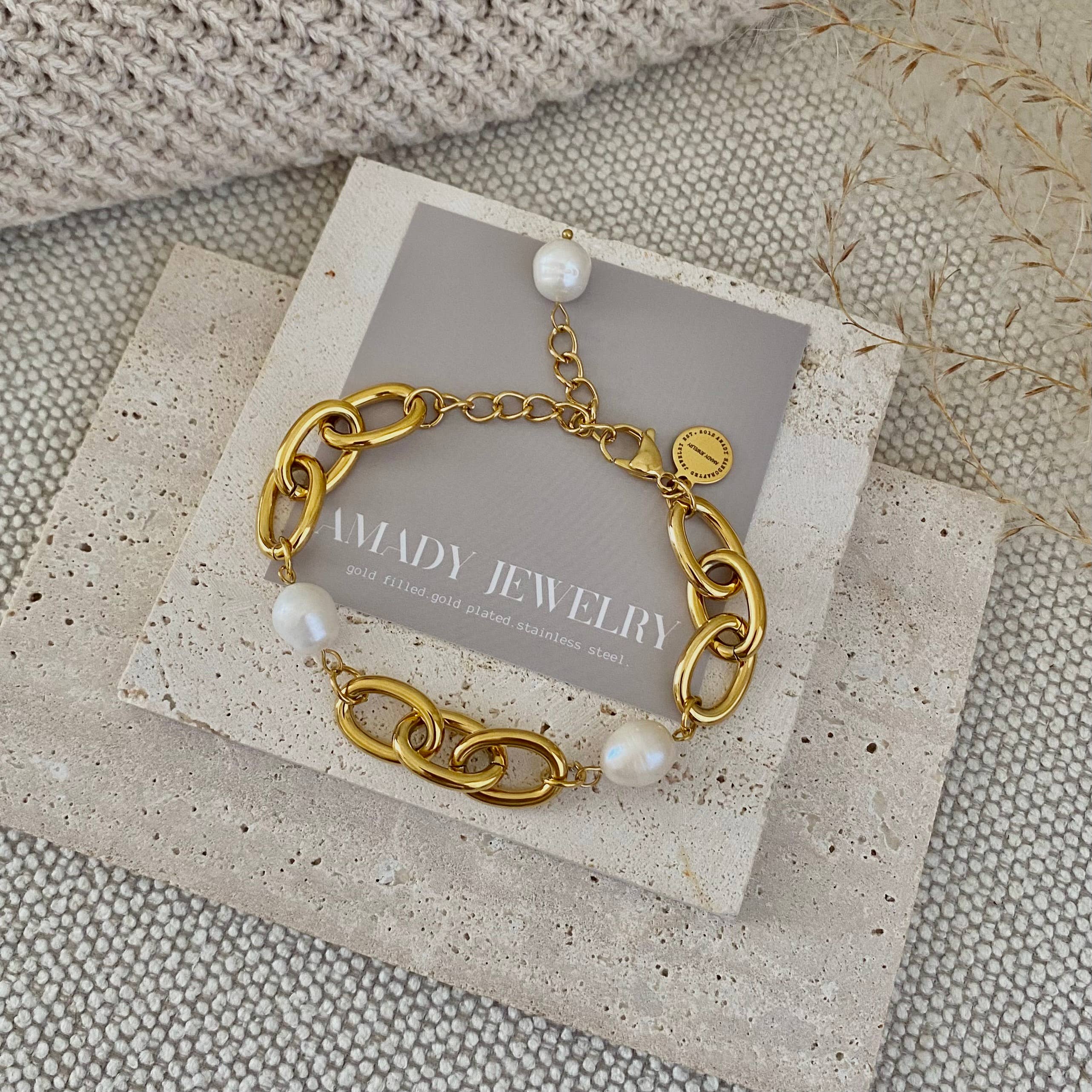 Amady Jewelry - Wholesale Link & Chain Bracelet - Oval chain big pearl bracelet 18k gold plated stainless stee1