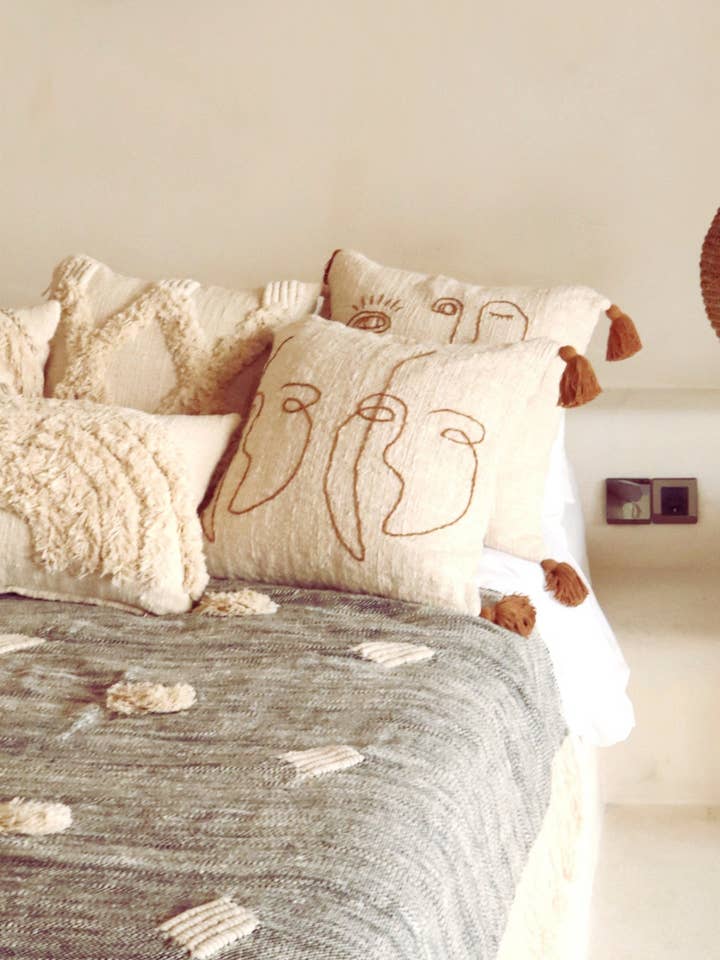 Federa copricuscino Allison in cotone organico con telai a mano, colore crema per la vendita all'ingrosso da parte di Pink Haley